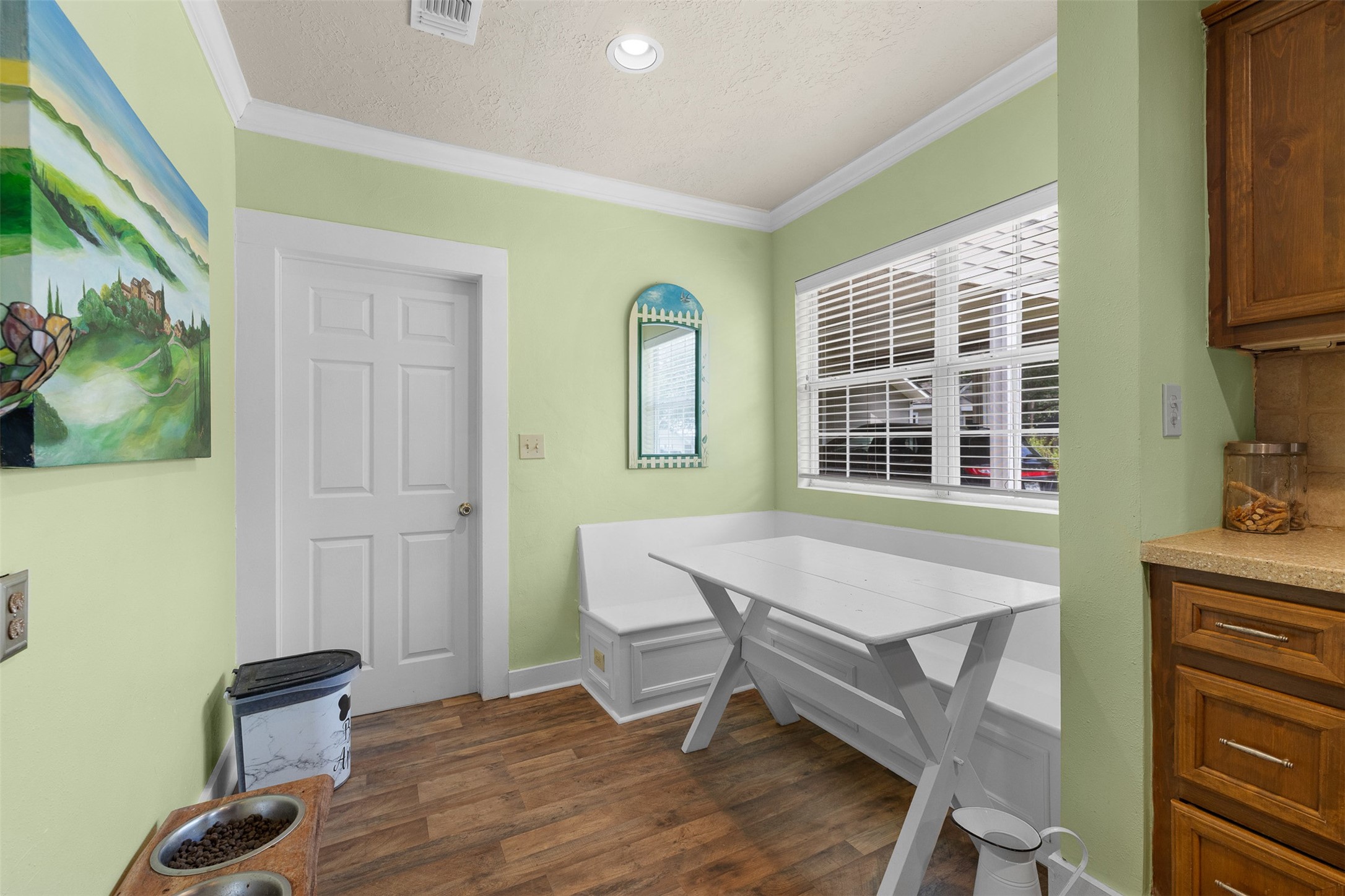 410 N Cochran Street Property Photo 20