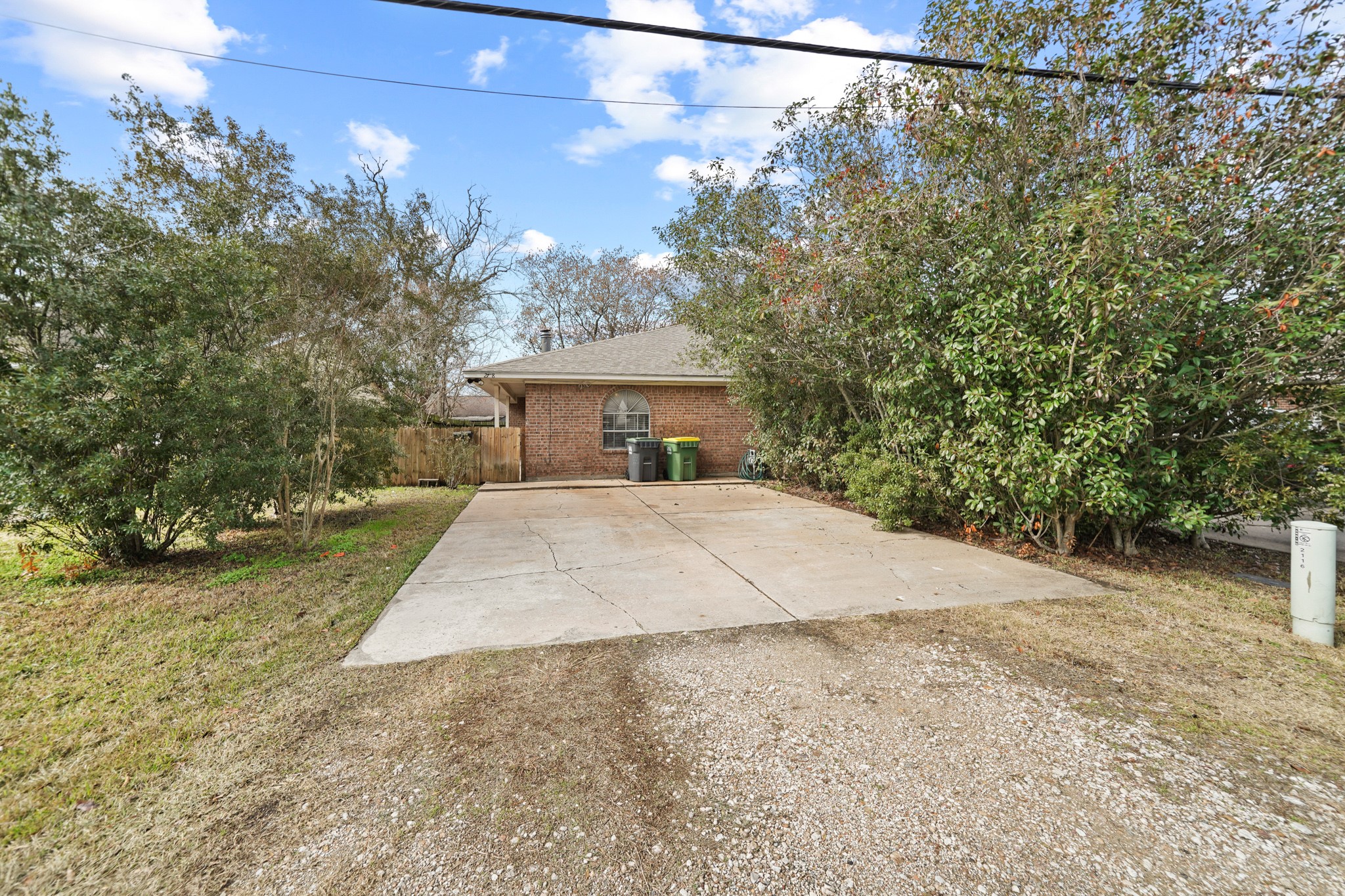 2118 N Austin Avenue Property Photo 1