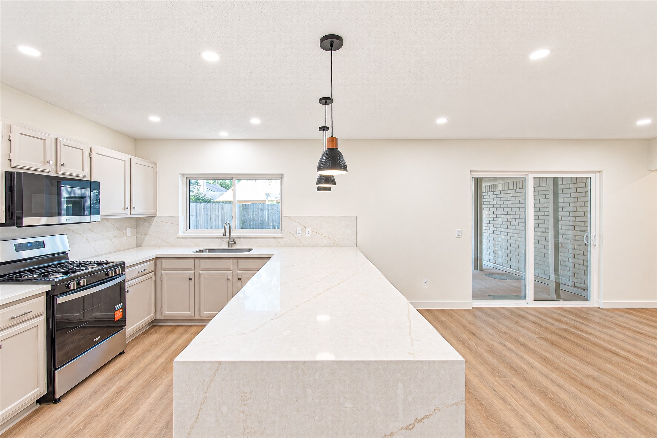18015 Brooknoll Drive Property Photo 17