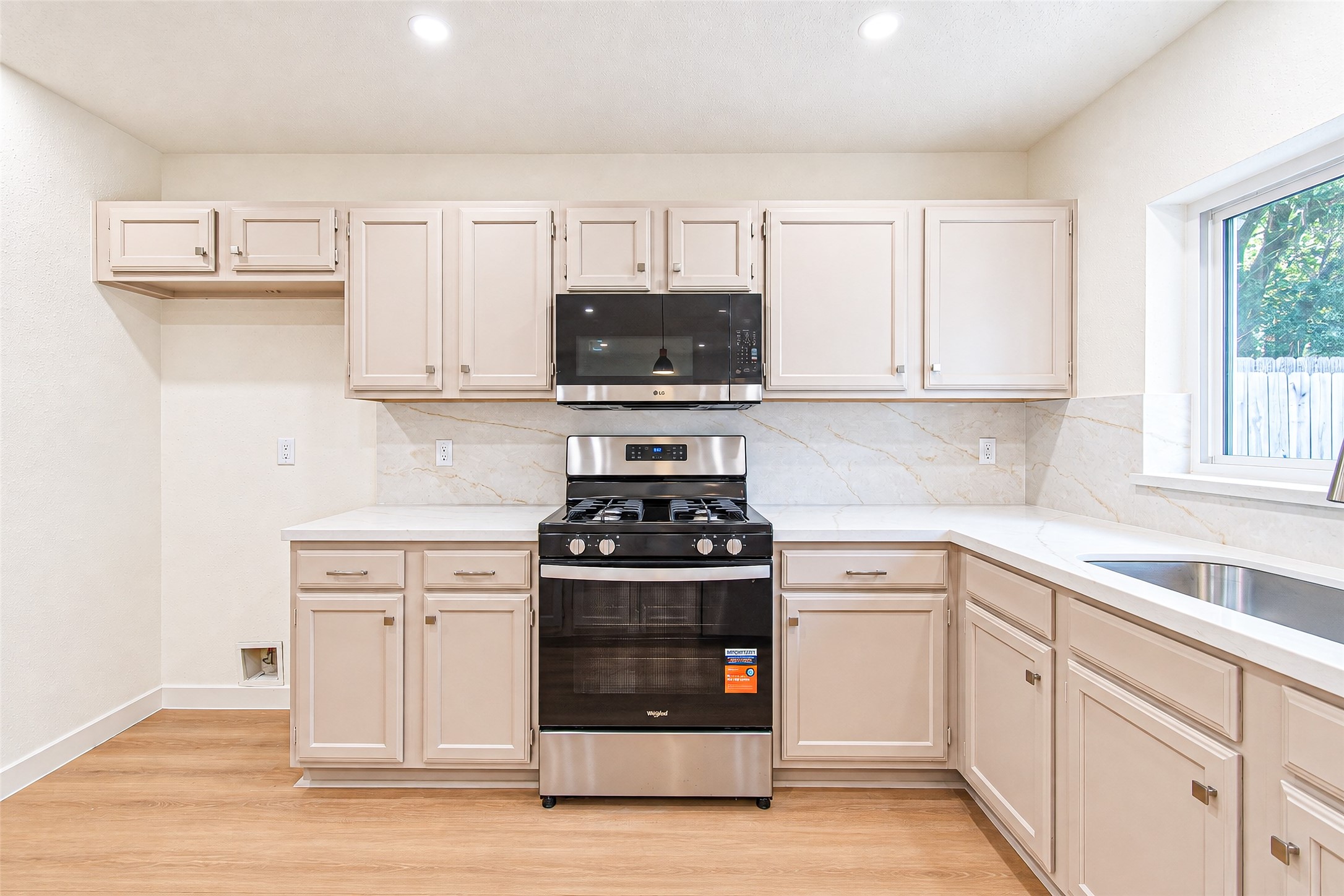 18015 Brooknoll Drive Property Photo 23