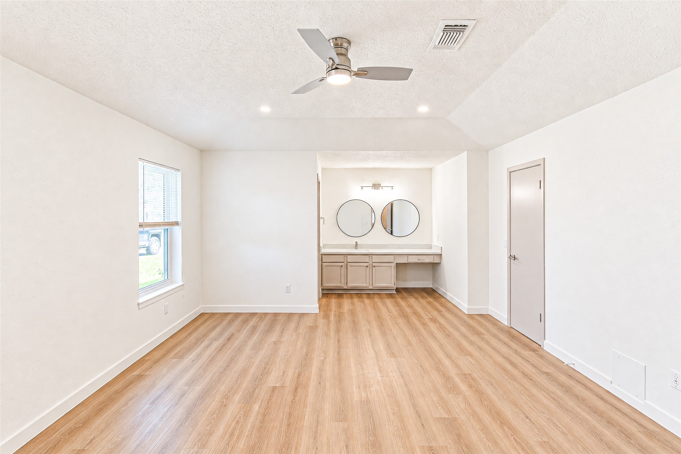 18015 Brooknoll Drive Property Photo 25