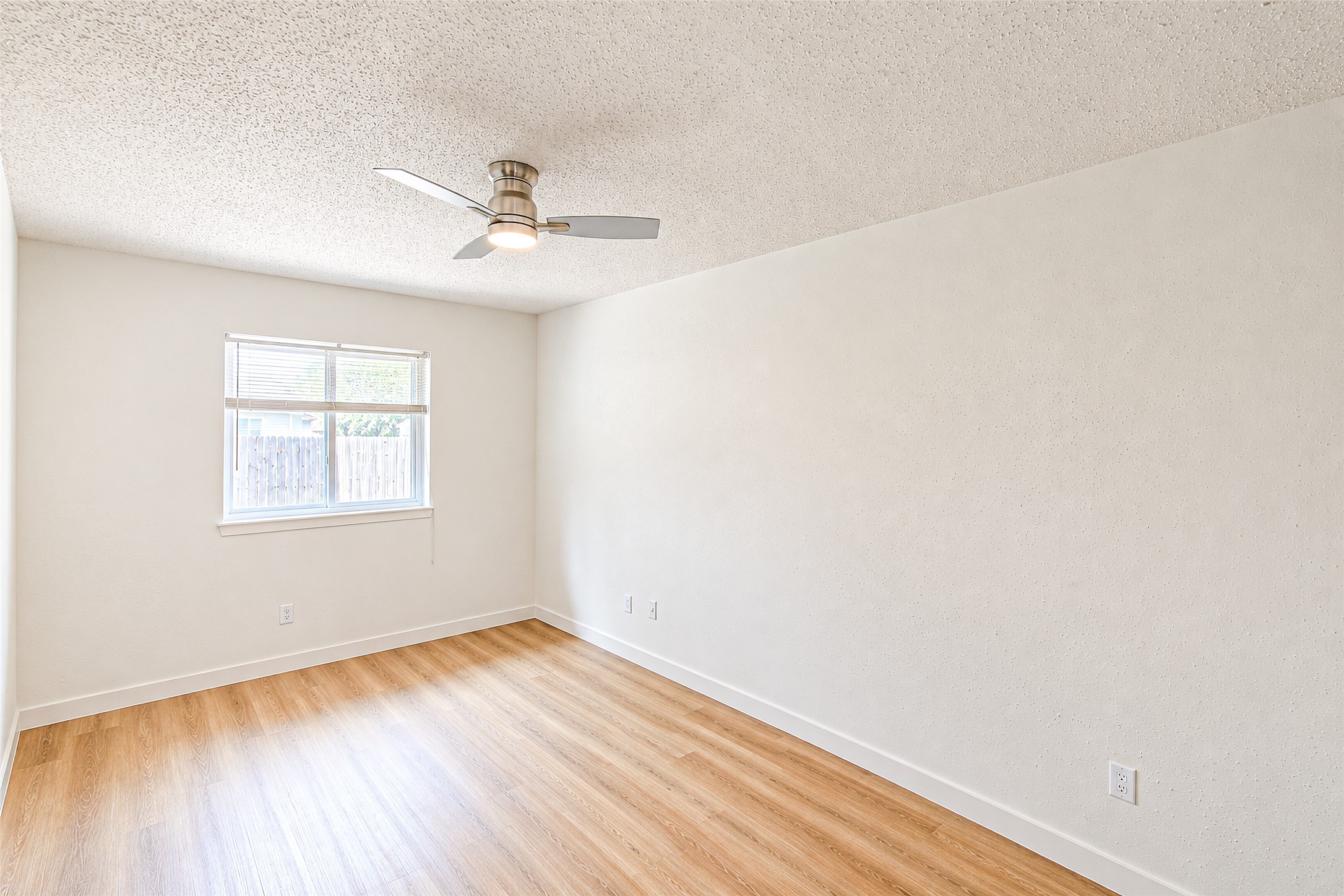 18015 Brooknoll Drive Property Photo 32