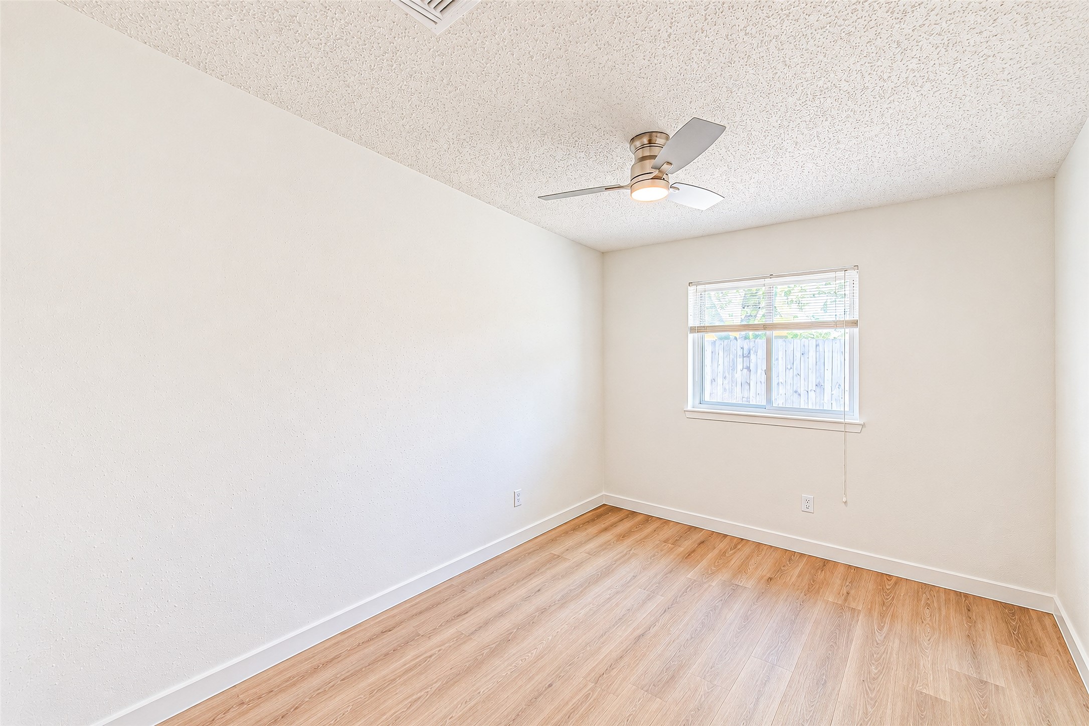 18015 Brooknoll Drive Property Photo 34