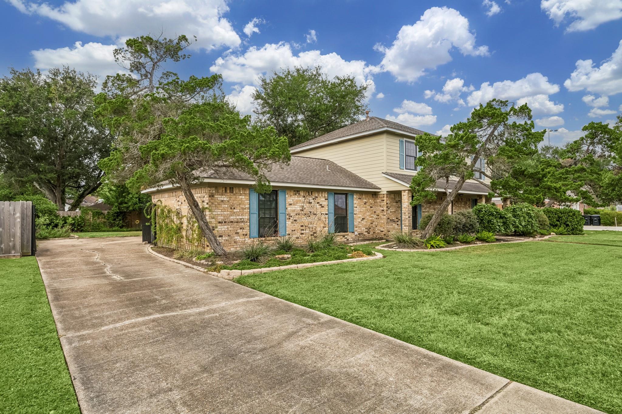 2309 Westpark Drive, Alvin Tx 77511 Property Photo 6