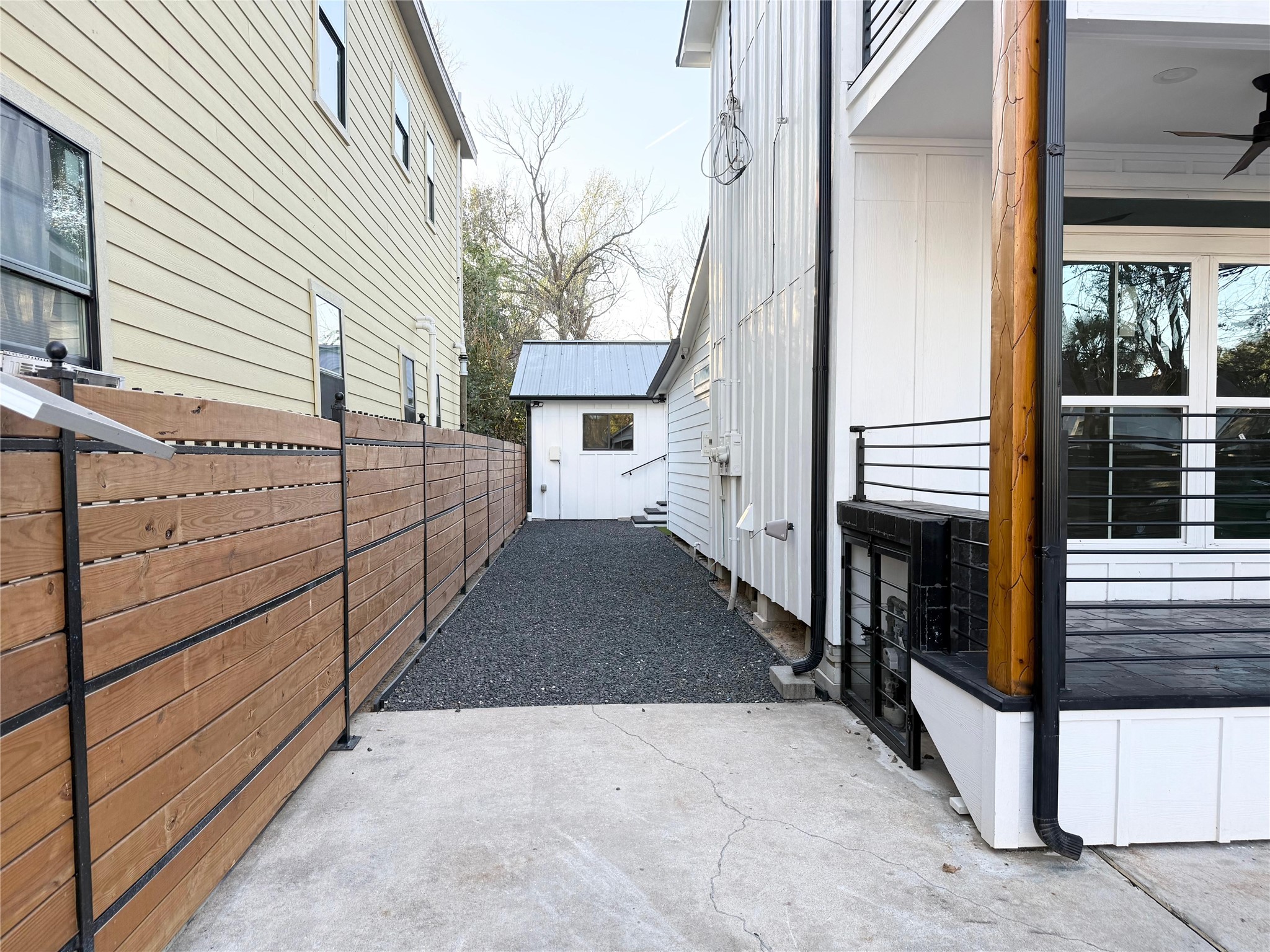 1617 Common Street Property Photo 4