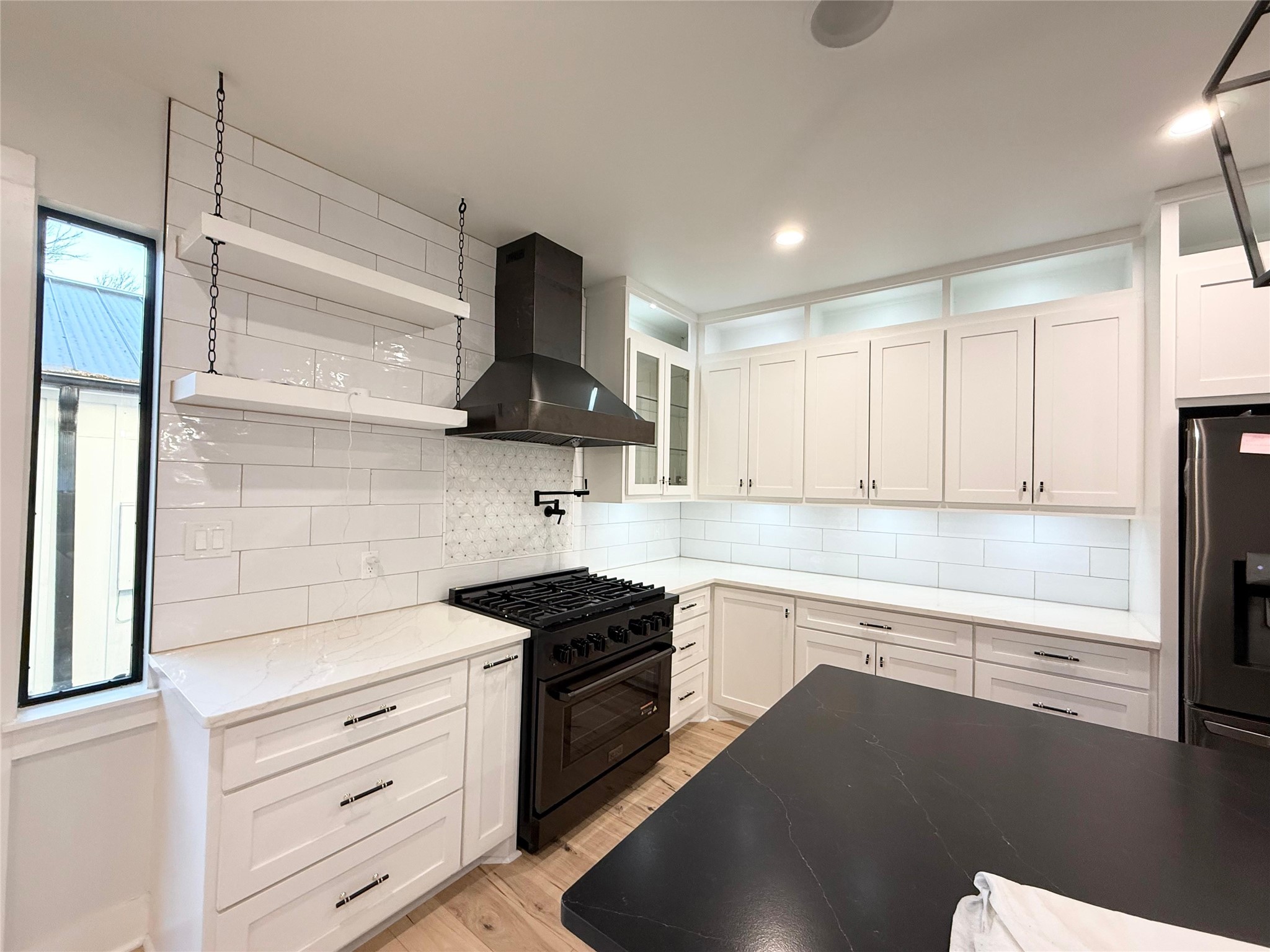 1617 Common Street Property Photo 9