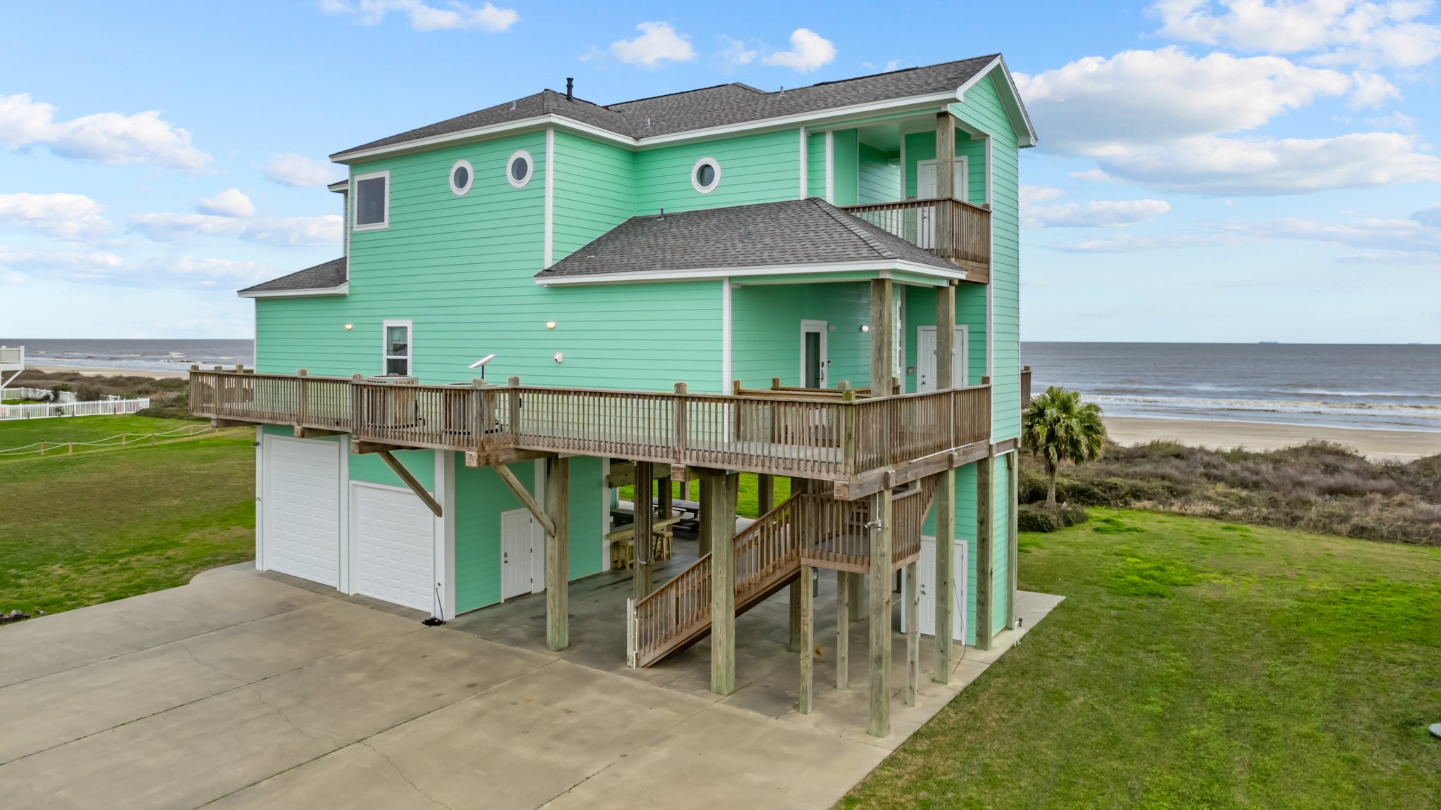2396 Sand Drift Lane Property Photo 6
