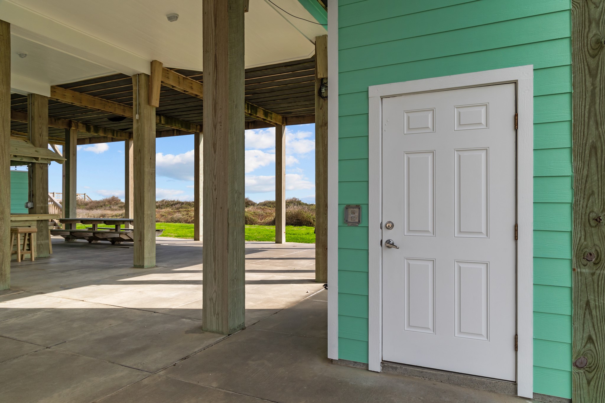 2396 Sand Drift Lane Property Photo 7