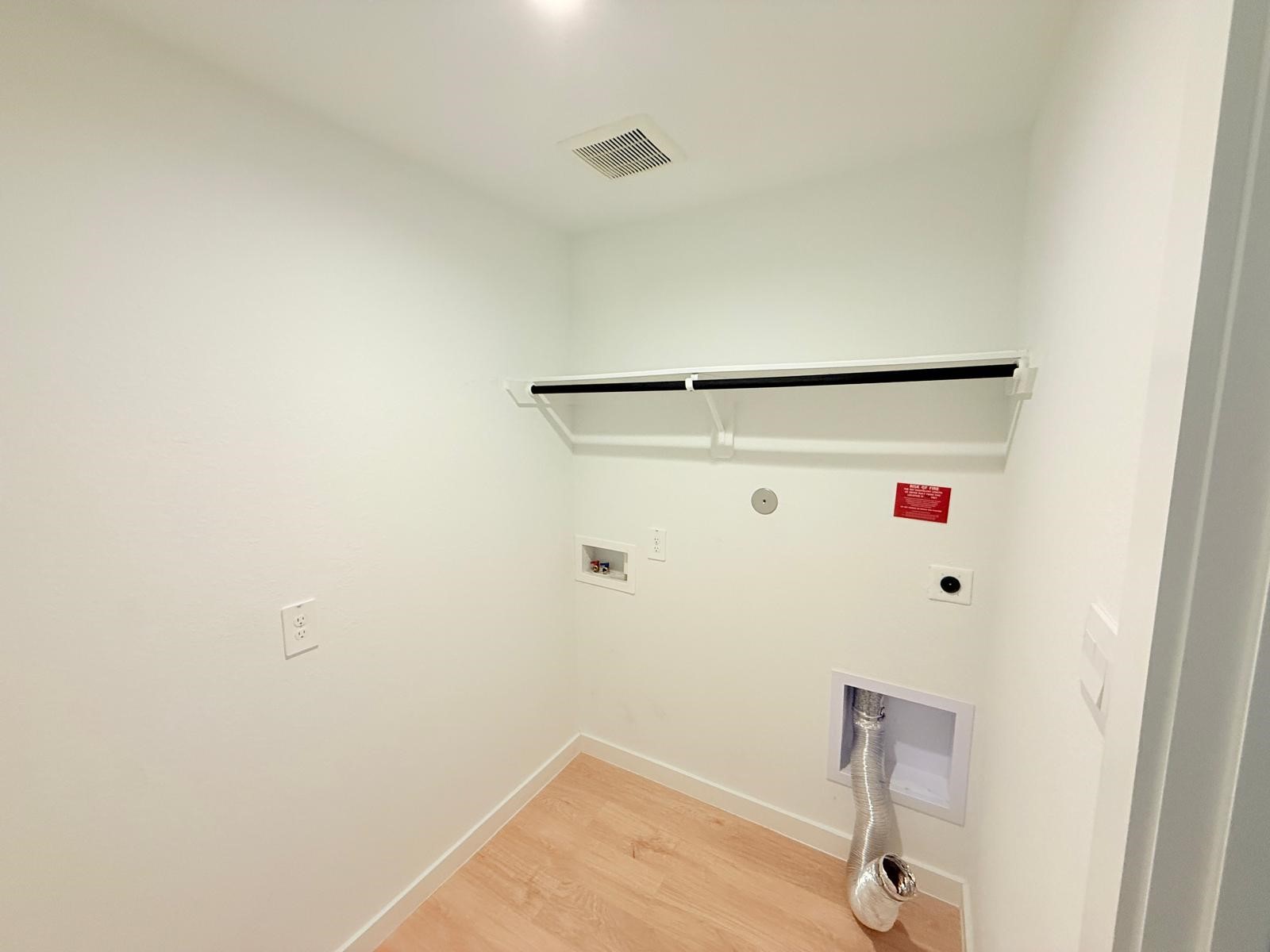 8014 Tropea Drive Property Photo 13