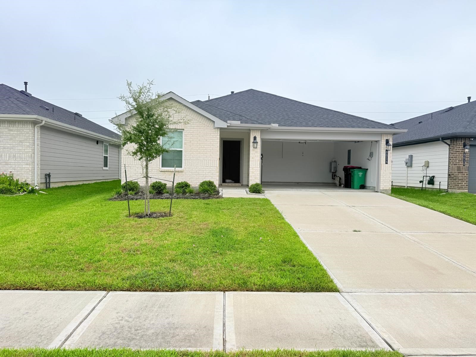 8014 Tropea Drive Property Photo 14