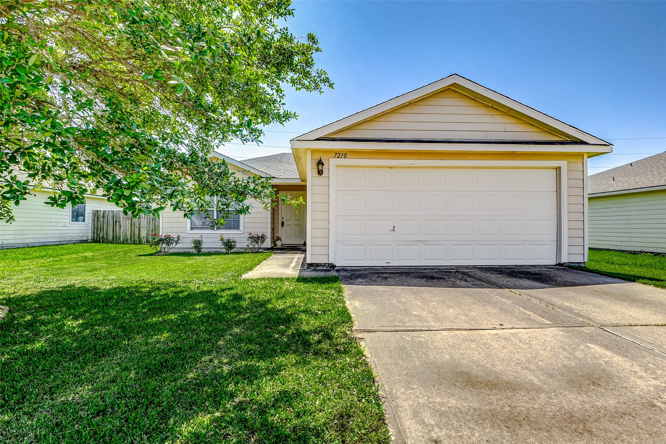 7210 Towering Pine Lane Property Photo