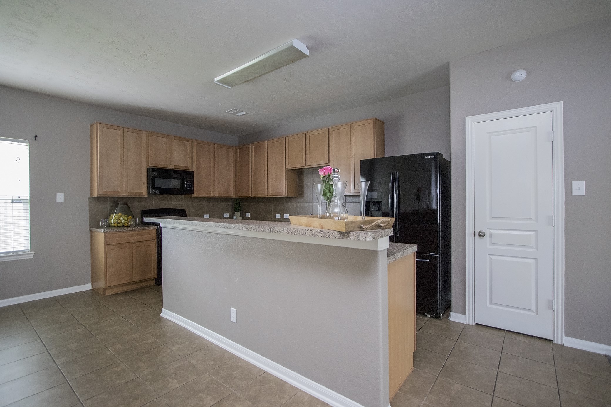 2209 Onyx Court Property Photo 8