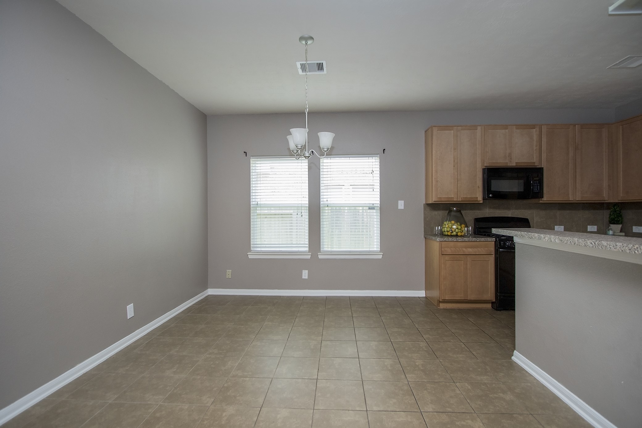 2209 Onyx Court Property Photo 13