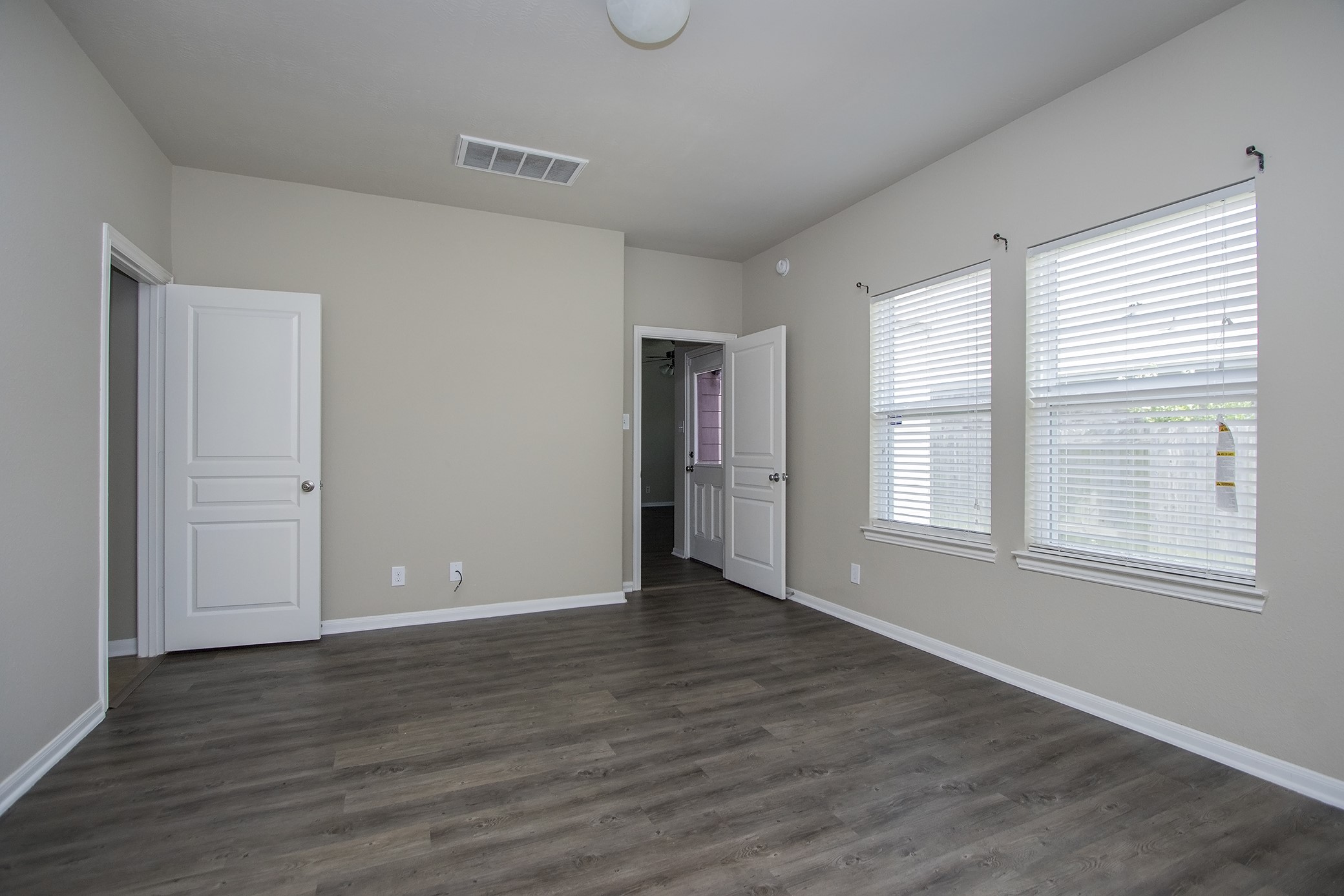 2209 Onyx Court Property Photo 17