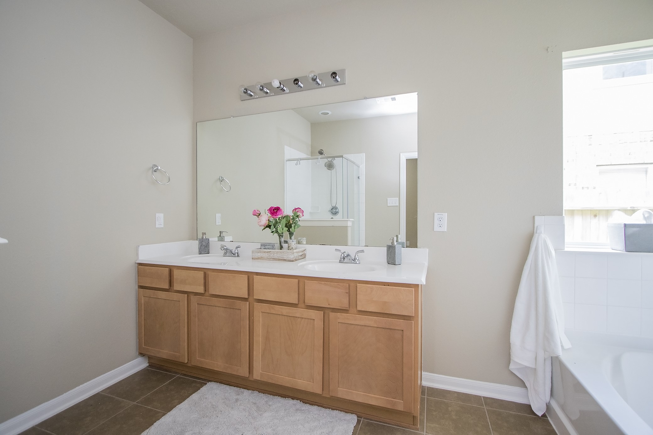 2209 Onyx Court Property Photo 19