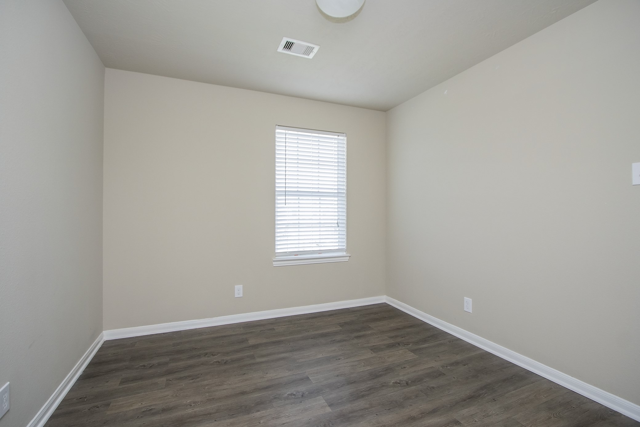 2209 Onyx Court Property Photo 29