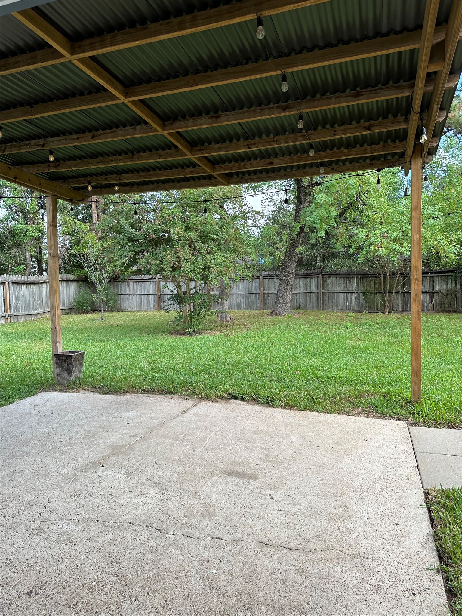 2414 Manila Lane Property Photo 16