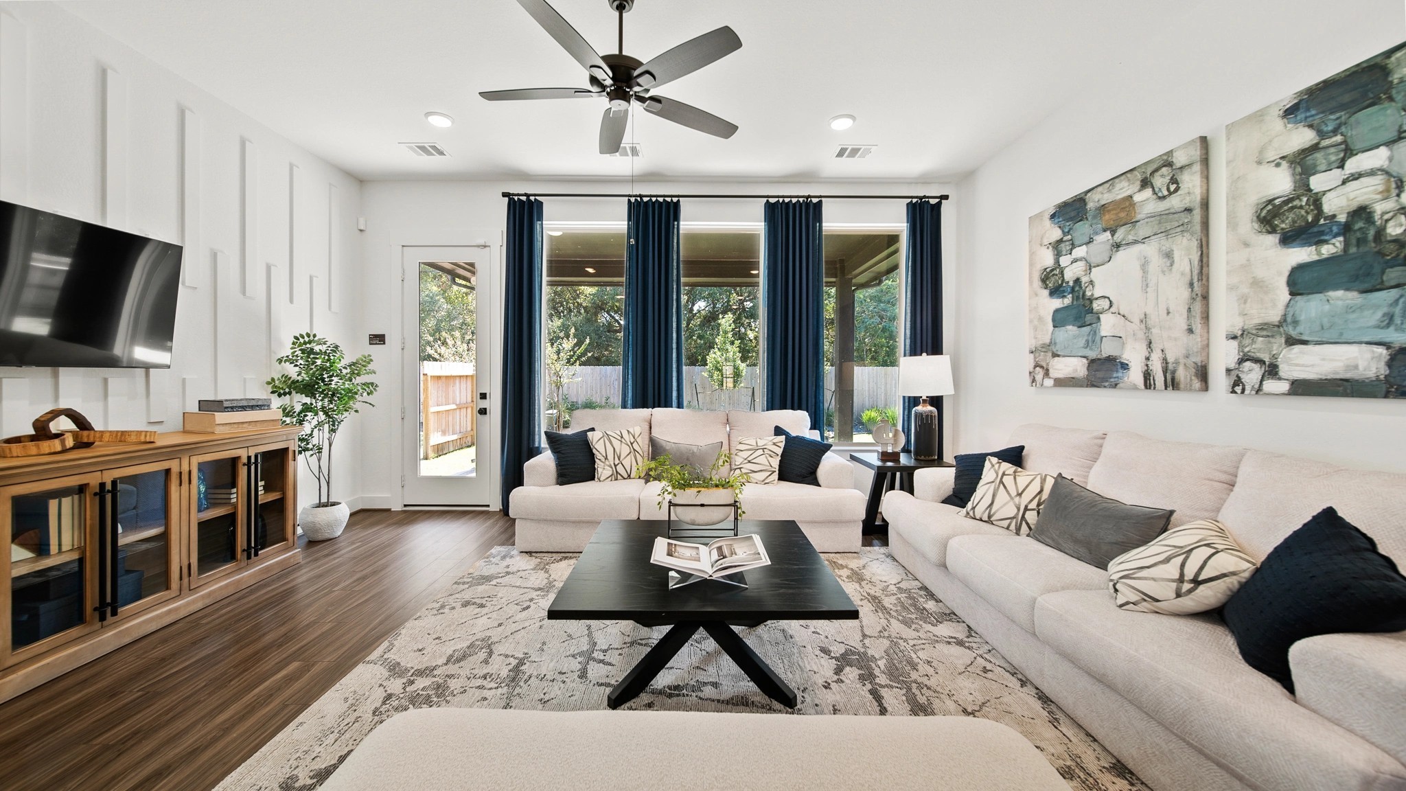 301 Gambels Quail Road Property Photo 8