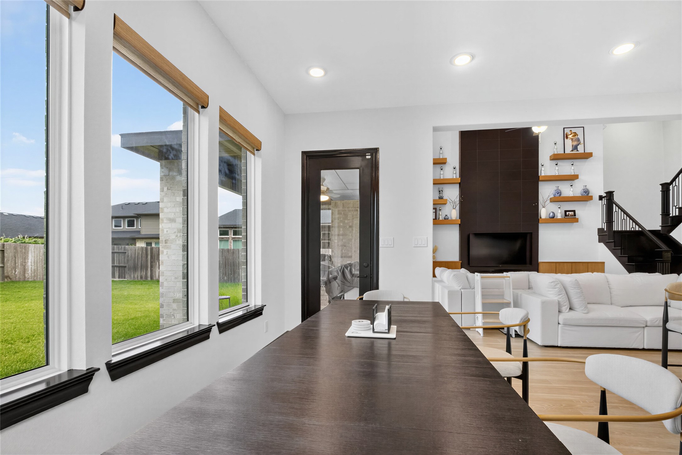 10514 Morning Oaks Drive Property Photo 14