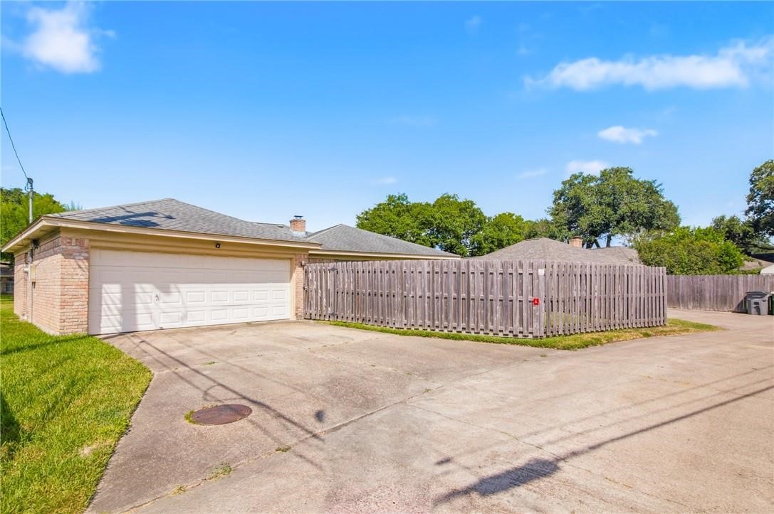 204 King Arthur Street Property Photo 26