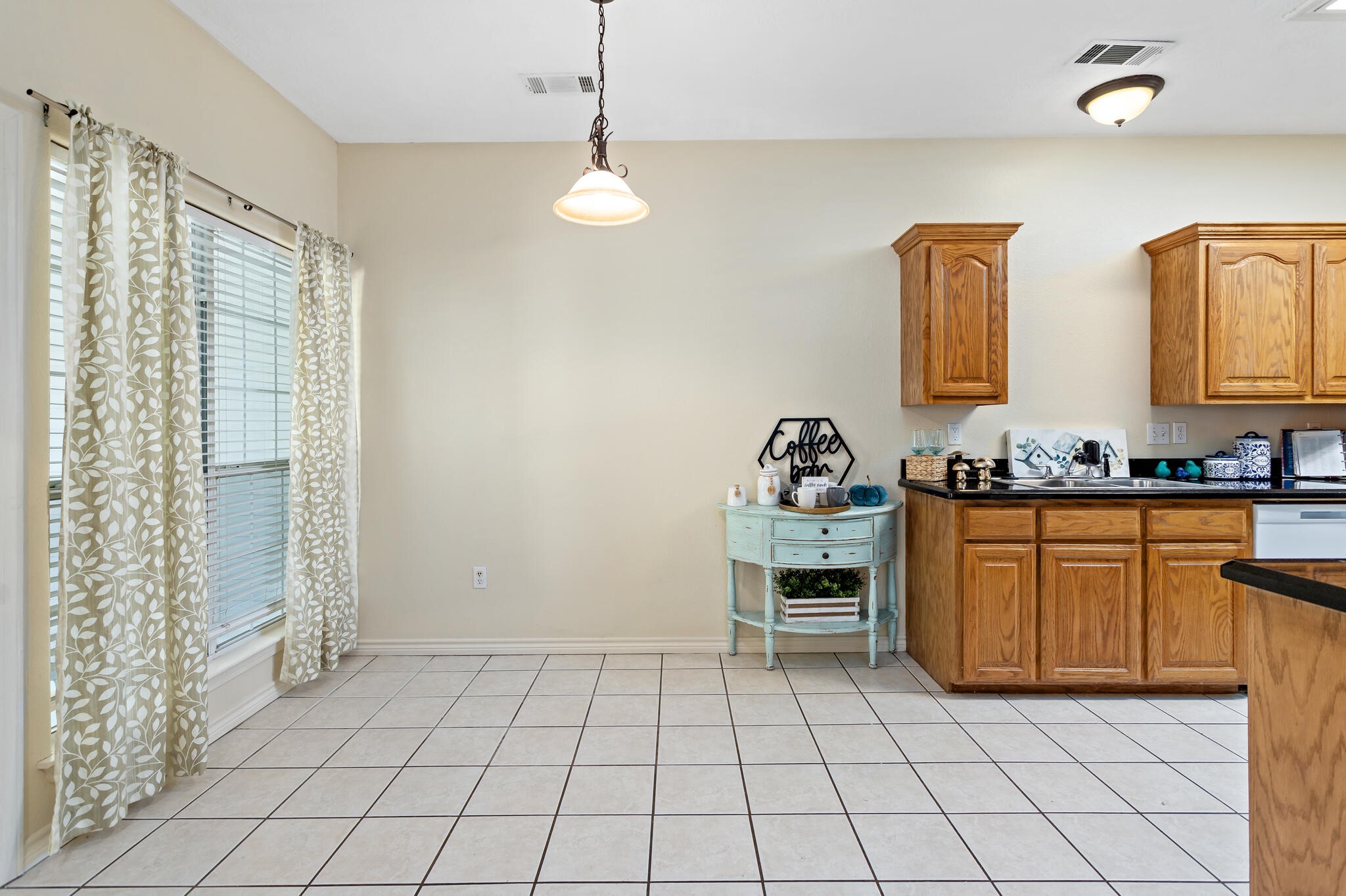 21 Stephens Lane Property Photo 12