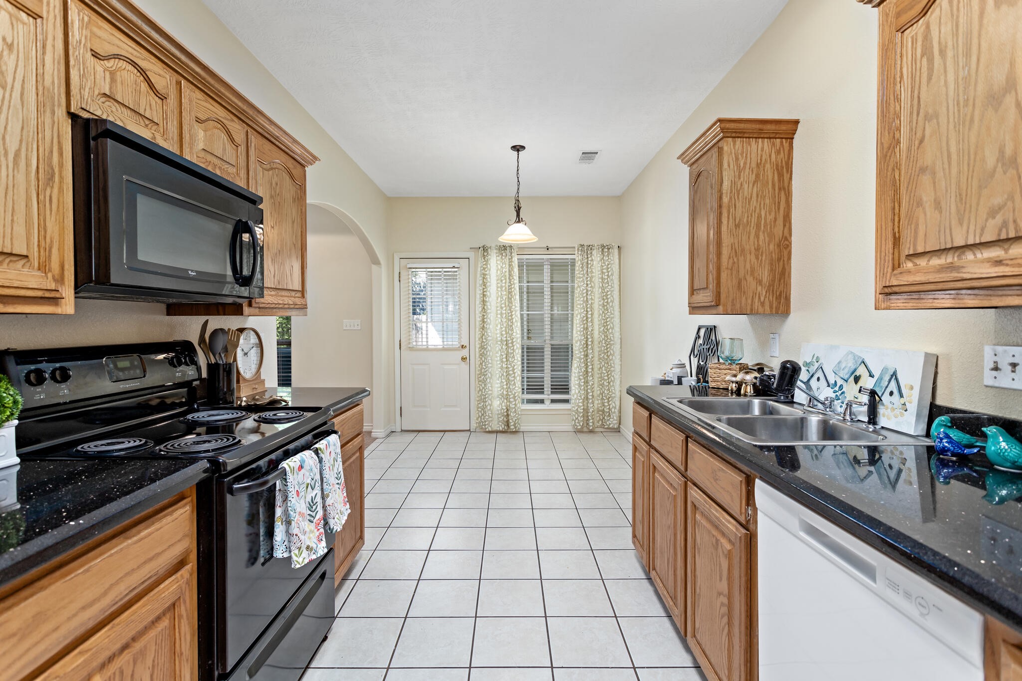 21 Stephens Lane Property Photo 15