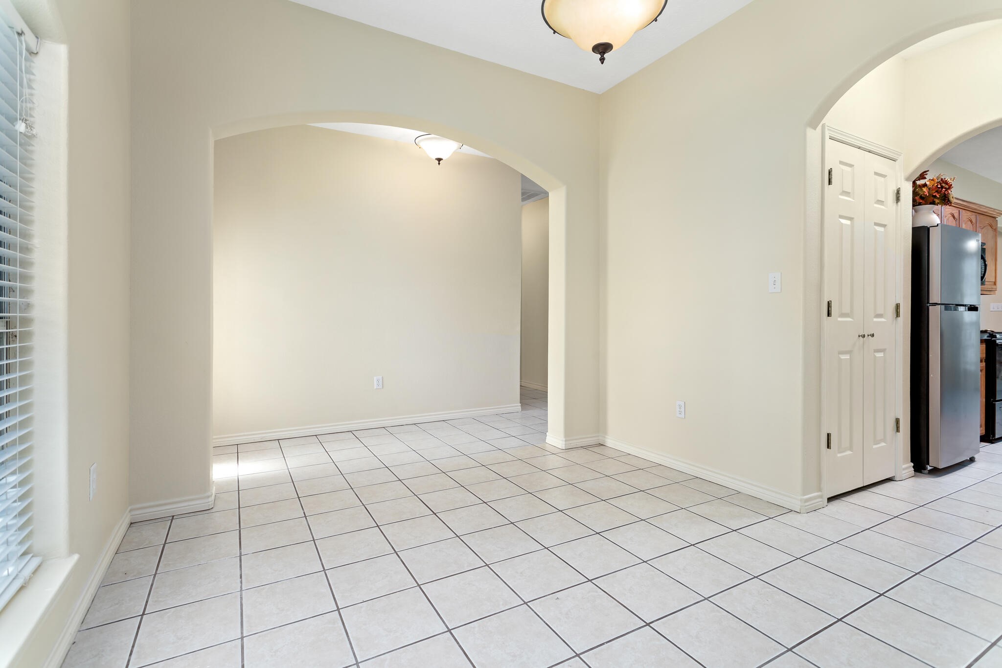 21 Stephens Lane Property Photo 16