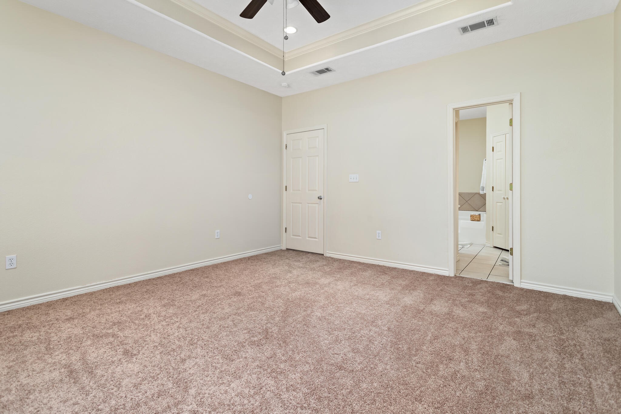 21 Stephens Lane Property Photo 22