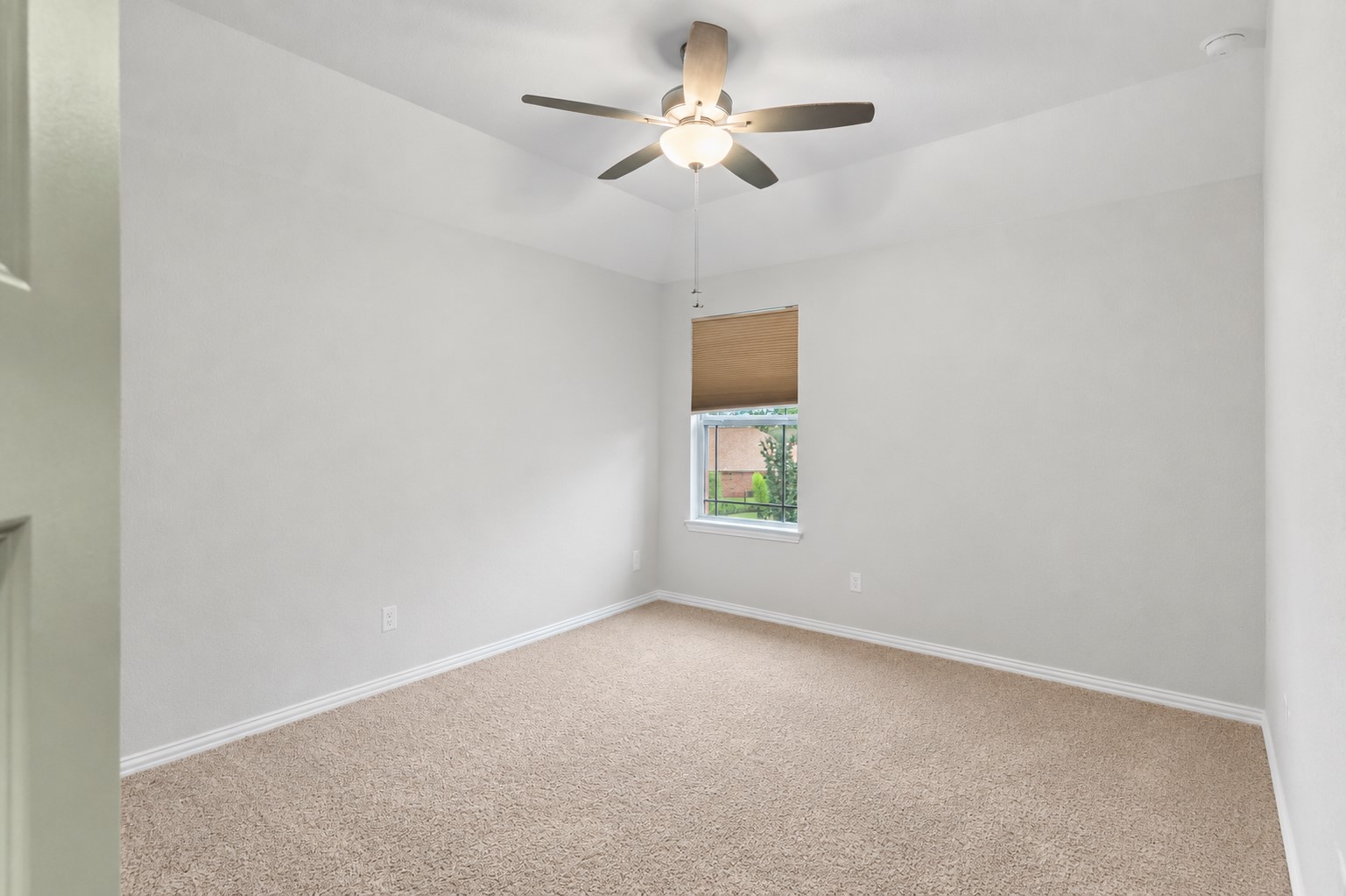 119 Bluebell Woods Way Property Photo 34