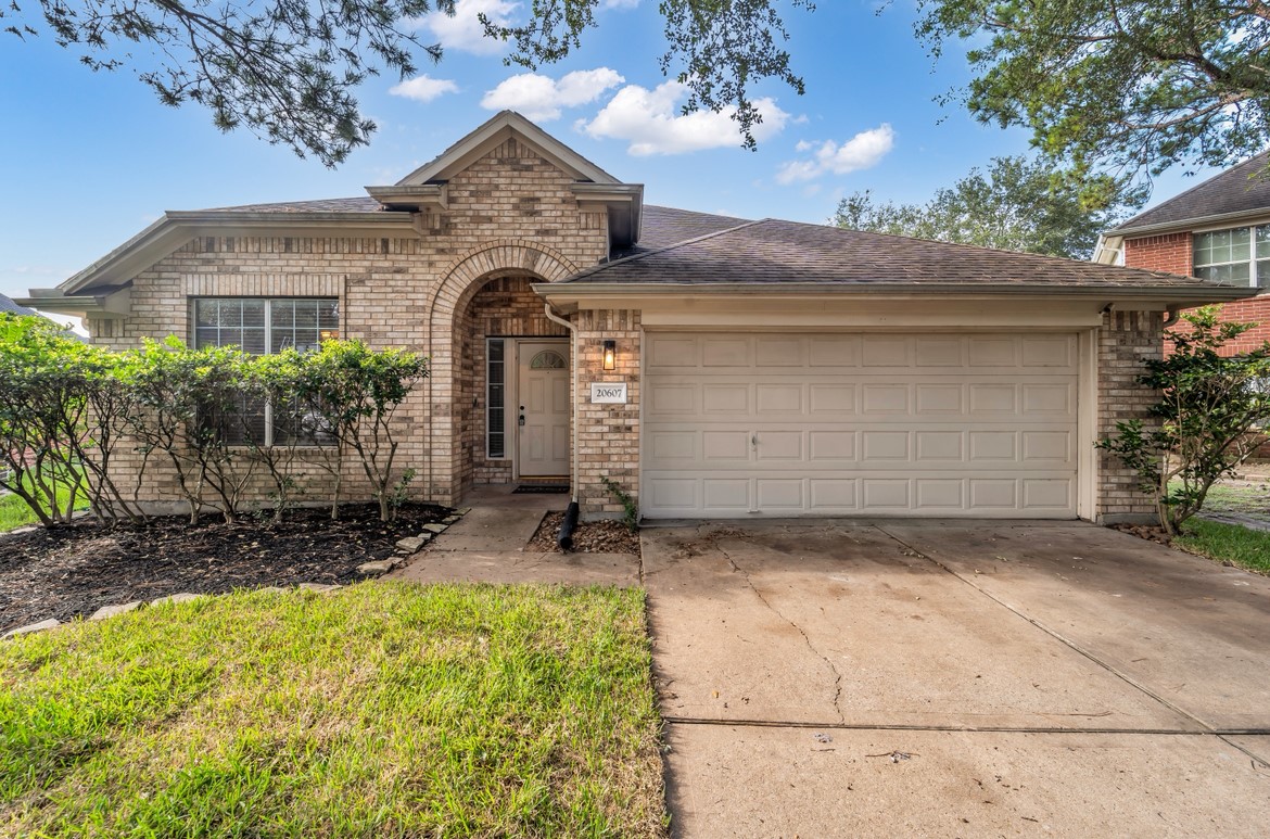 20607 Dademount Court Property Photo 1