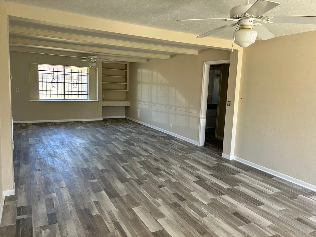 3822 Ebbtide Drive Property Photo 8