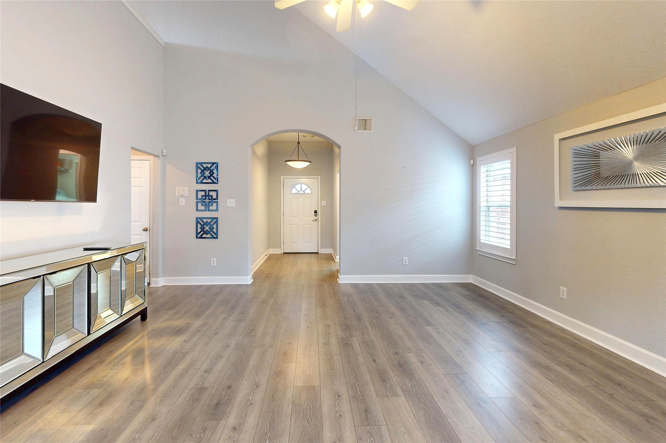 16610 Berkshire Forest Drive Property Photo 4