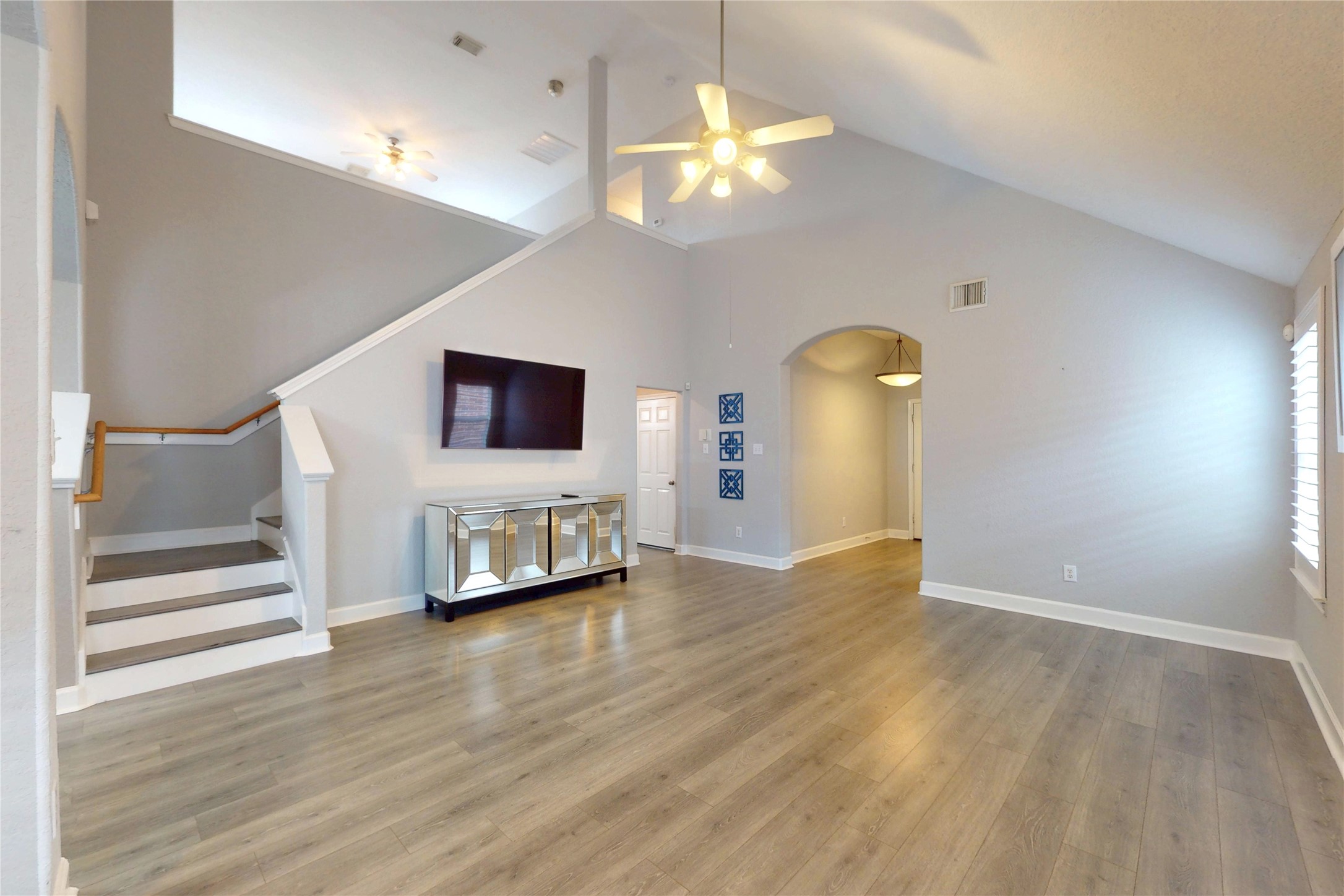 16610 Berkshire Forest Drive Property Photo 5