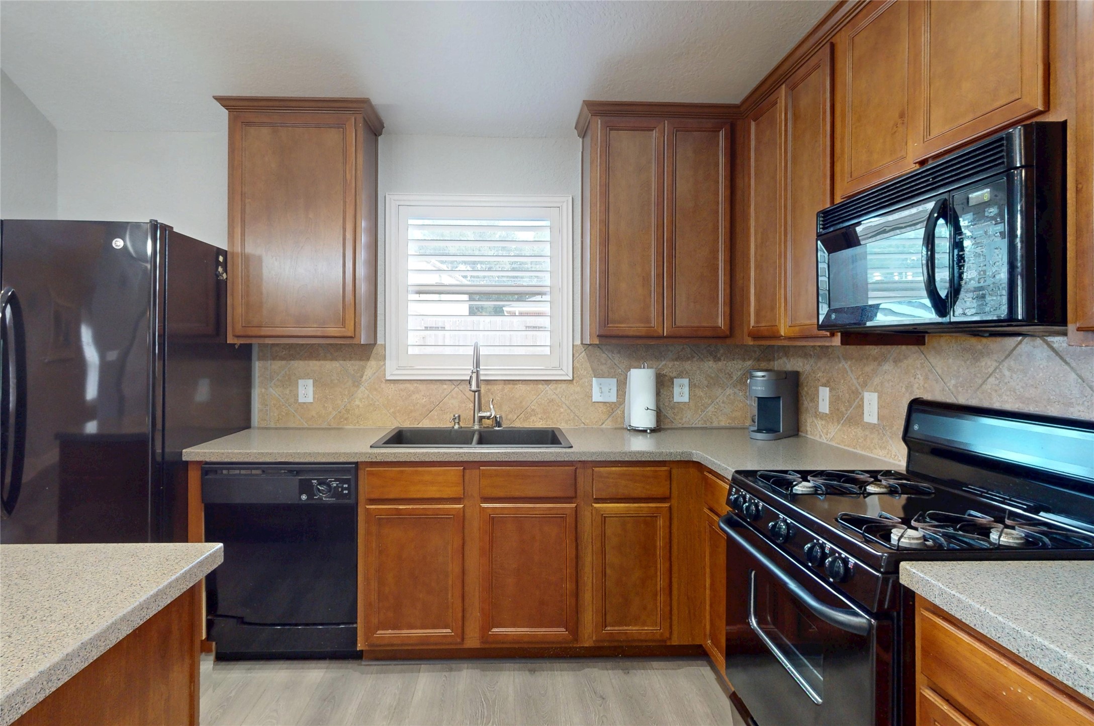 16610 Berkshire Forest Drive Property Photo 10