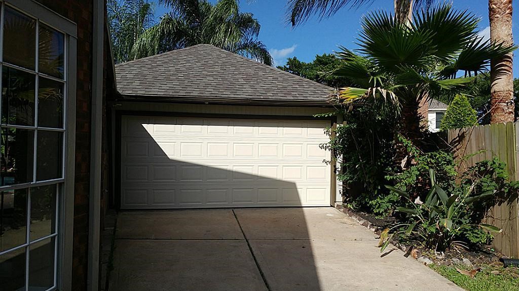 2105 Meadow Parkway N N Property Photo 7