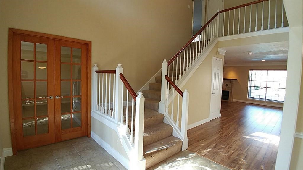 2105 Meadow Parkway N N Property Photo 8