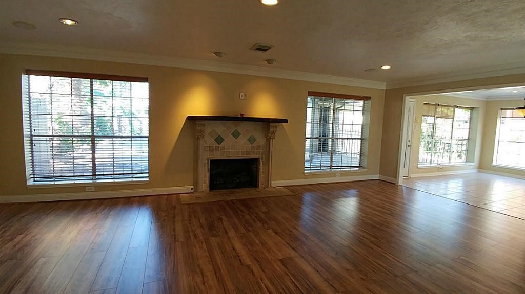 2105 Meadow Parkway N N Property Photo 11
