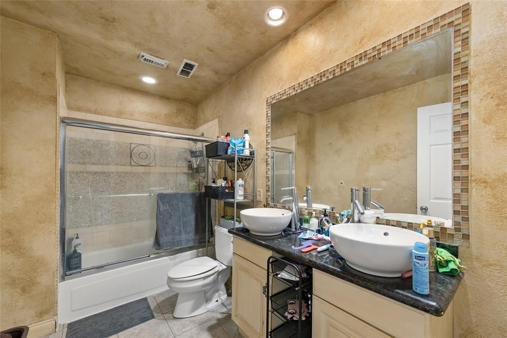 2105 Meadow Parkway N N Property Photo 20