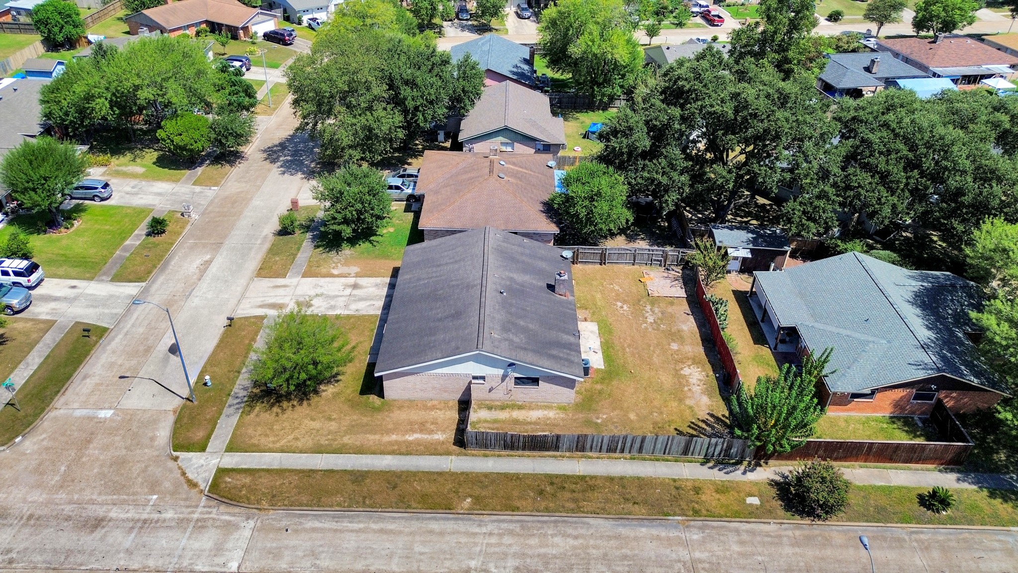 9502 Spiralwood Lane Property Photo 15