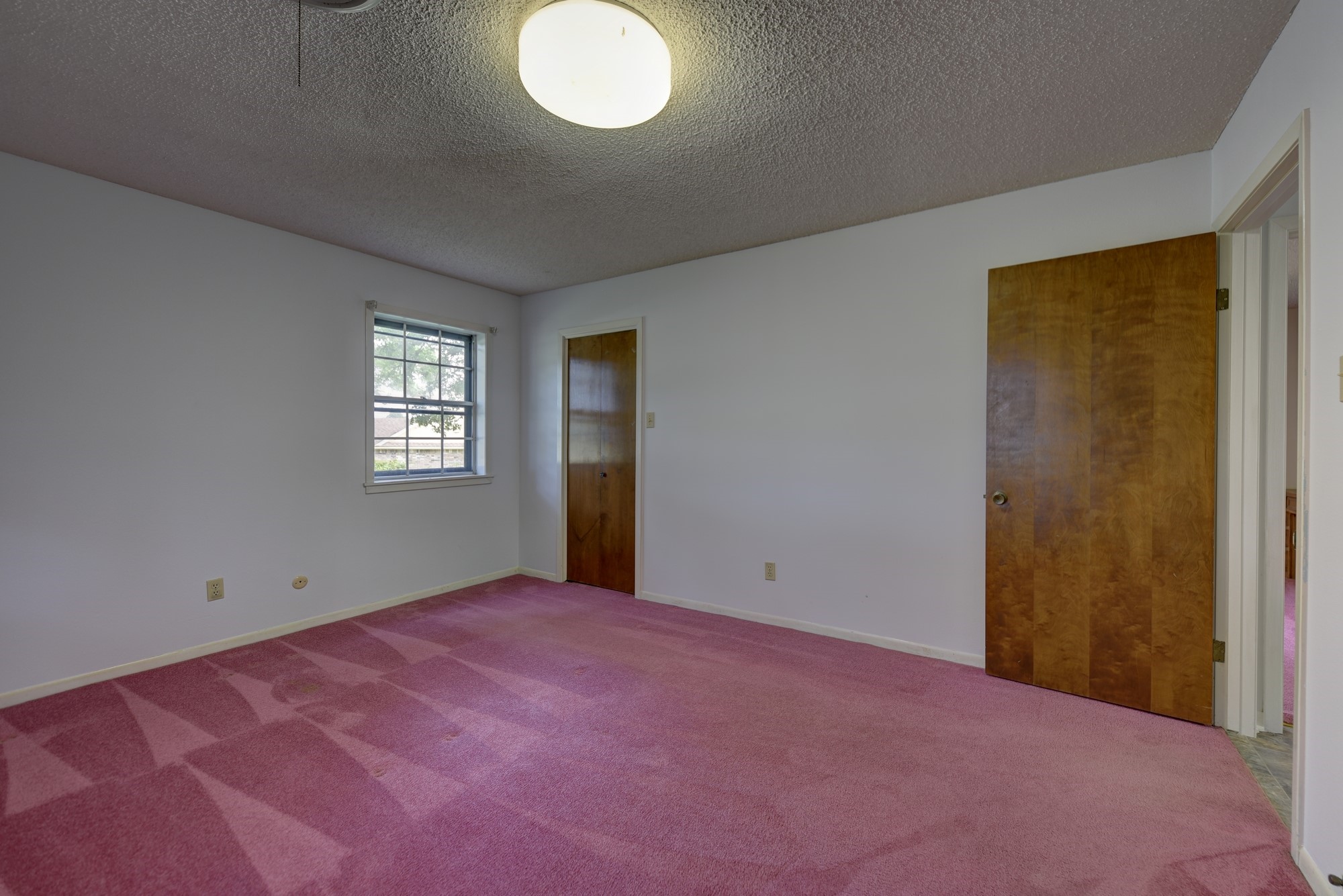 915 Farmers Road Property Photo 15