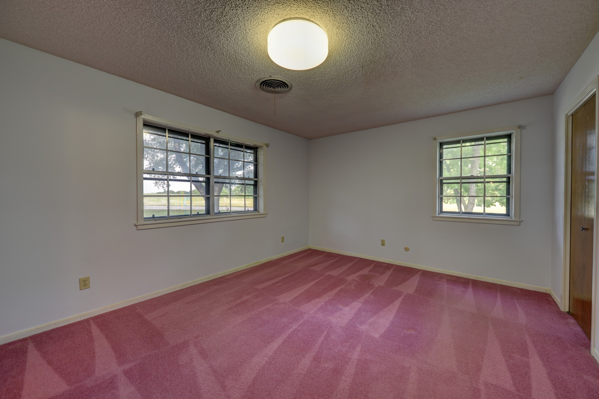 915 Farmers Road Property Photo 19