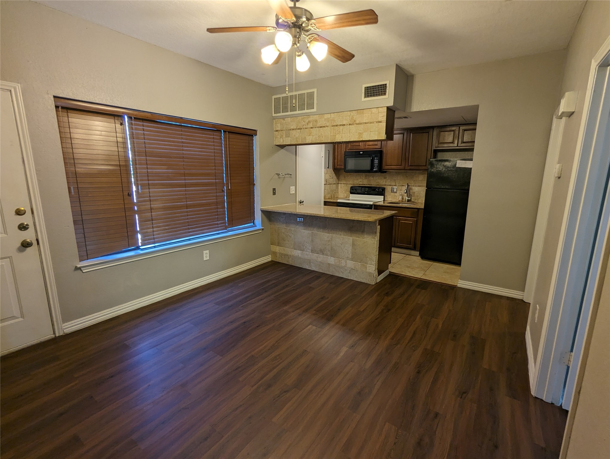 601 Nelray Boulevard 3 Property Photo 3