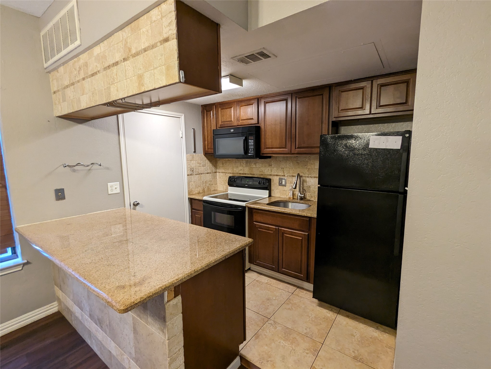 601 Nelray Boulevard 3 Property Photo 4