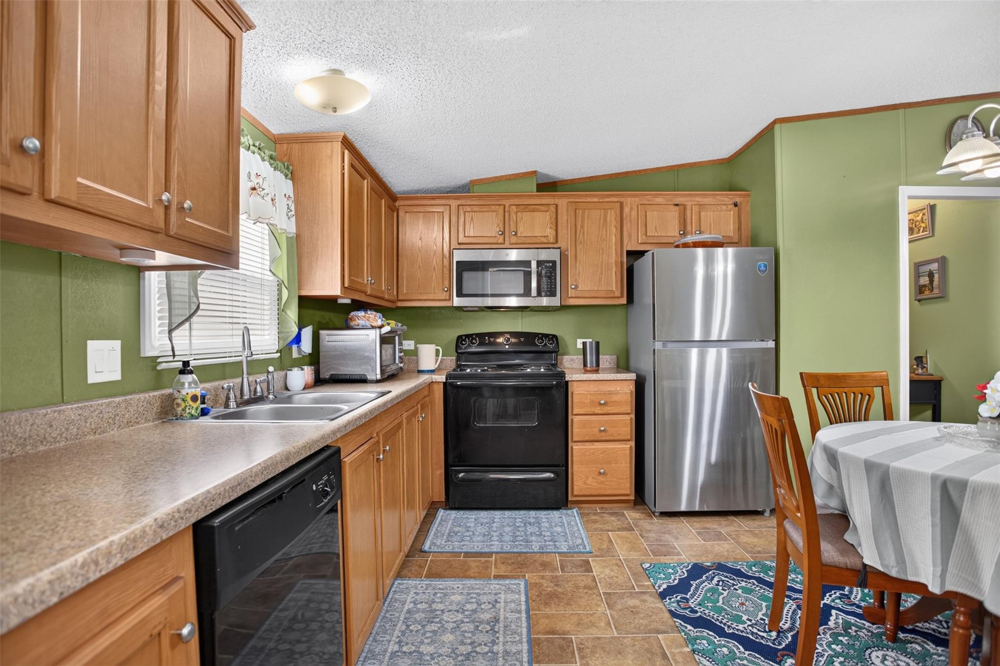 802 N 2nd Street, Huntington Tx 75949 Property Photo 1