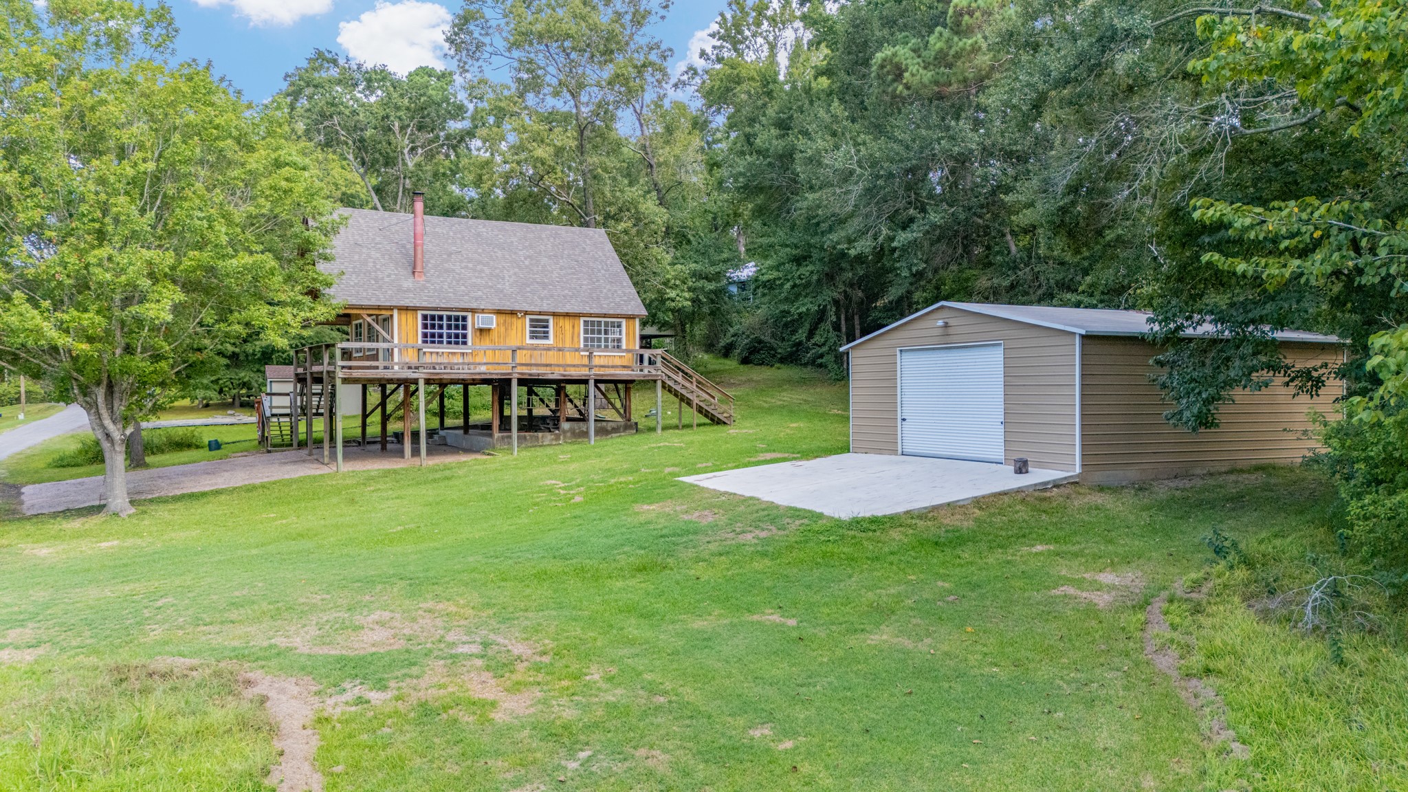 161 White Oak Street Property Photo 3