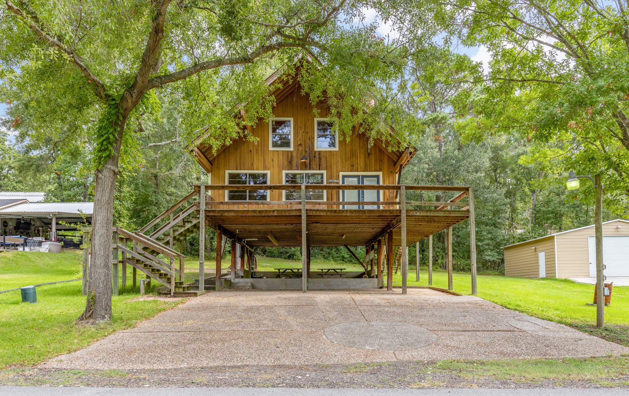 161 White Oak Street Property Photo 4