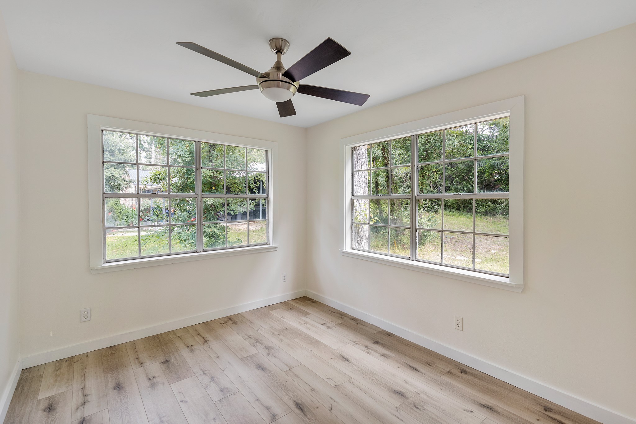 161 White Oak Street Property Photo 22