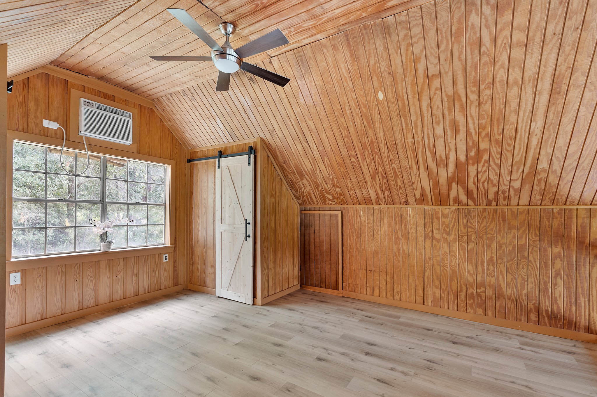 161 White Oak Street Property Photo 30