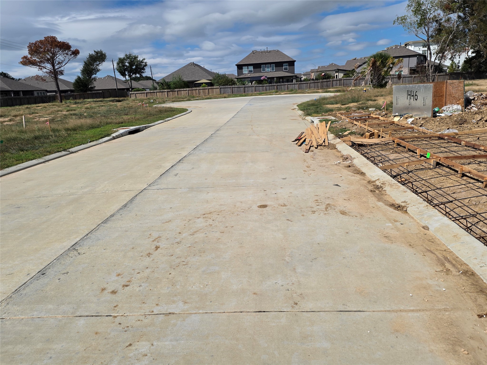 1418 Friendship Trail Property Photo 6