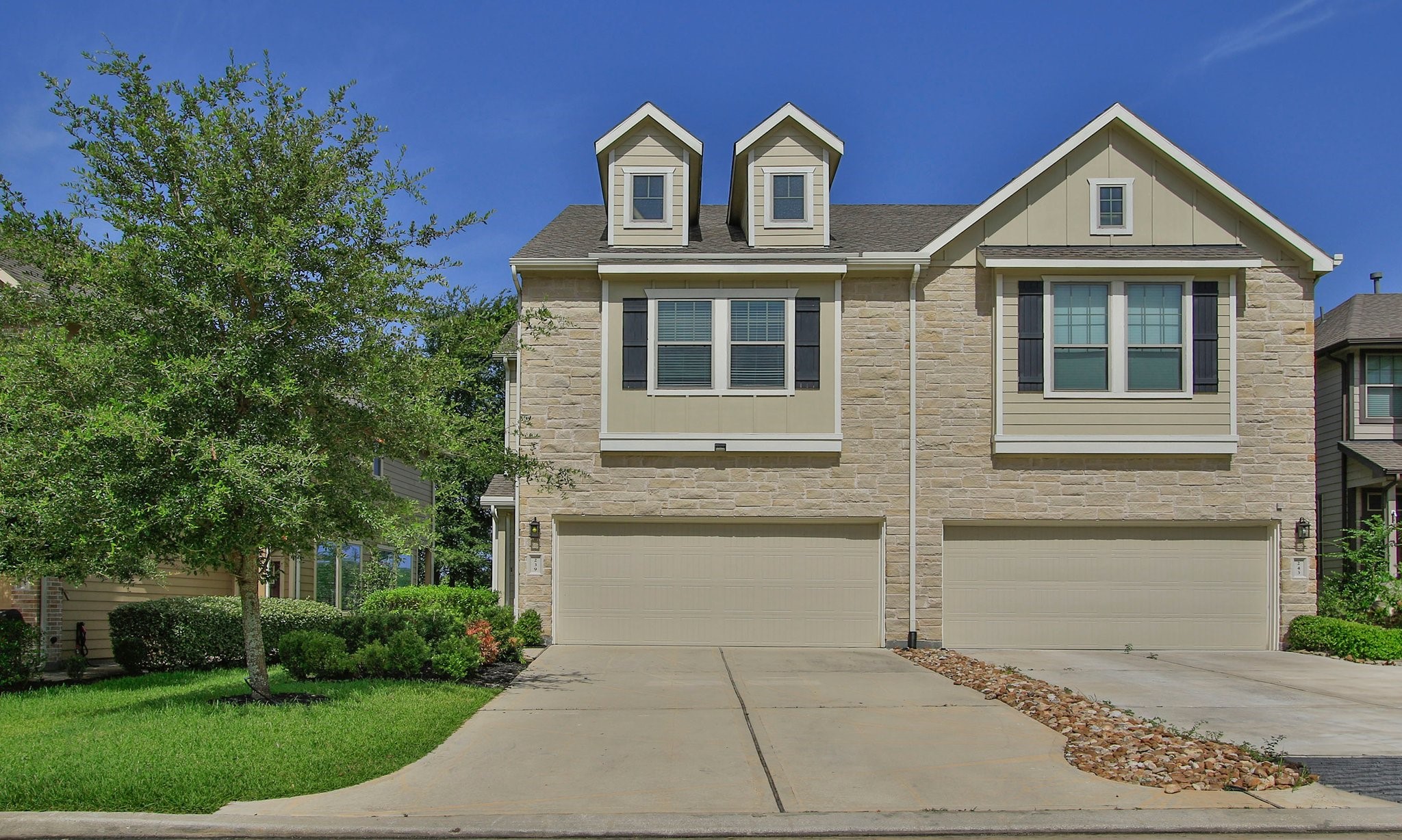 239 Biltmore Loop Property Photo 1